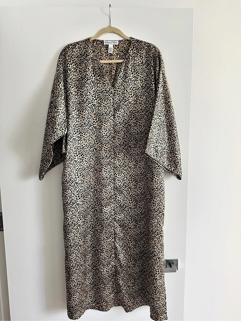 Oscar de la Renta Leopard Print Kaftan